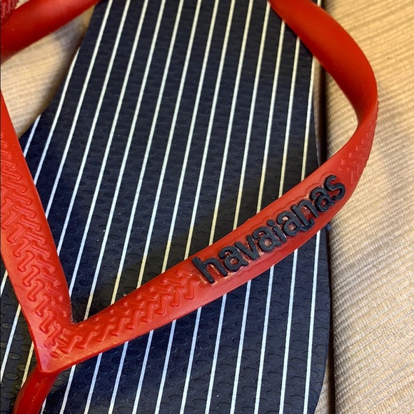 Havaianas NWOT flip flops never worn - Picture 2 of 5